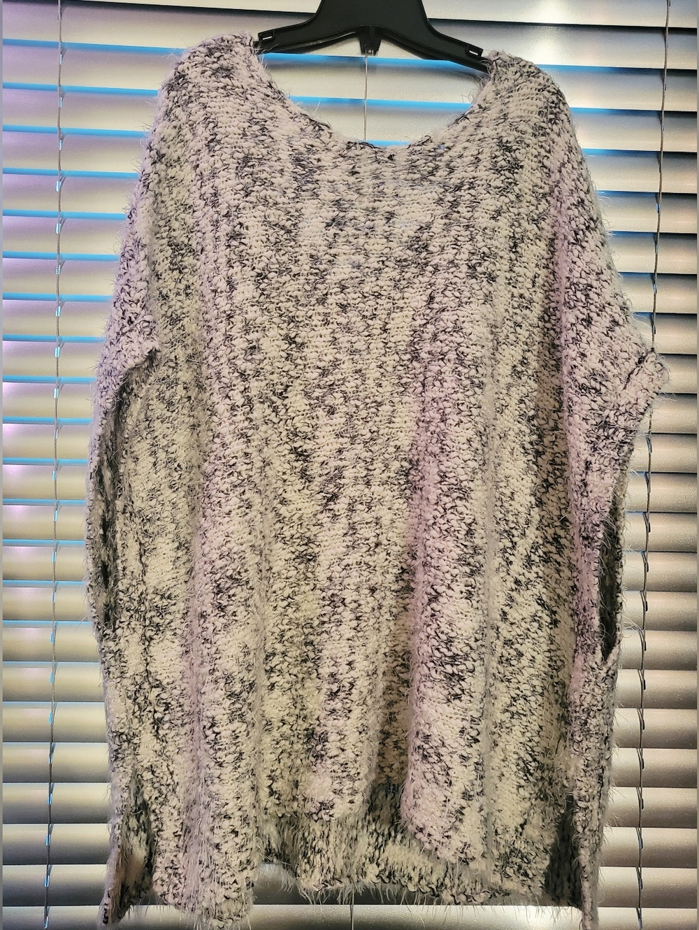 GUESS V-Neck Sweater Tunic Vest-Style- White & Gray